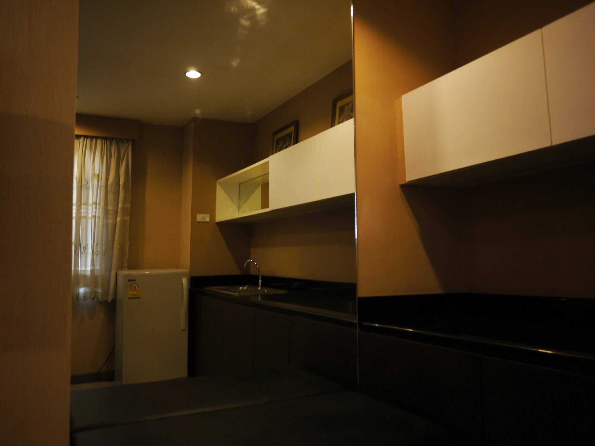 Royal Garden Home Hotel Bangkok Exterior foto